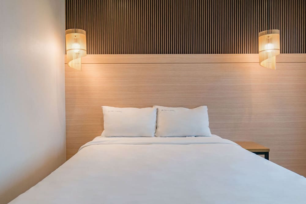 Hotel Two-Y 16/36