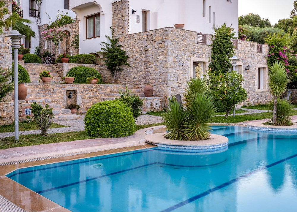 Marphe Hotel Suite and Villas 41/51