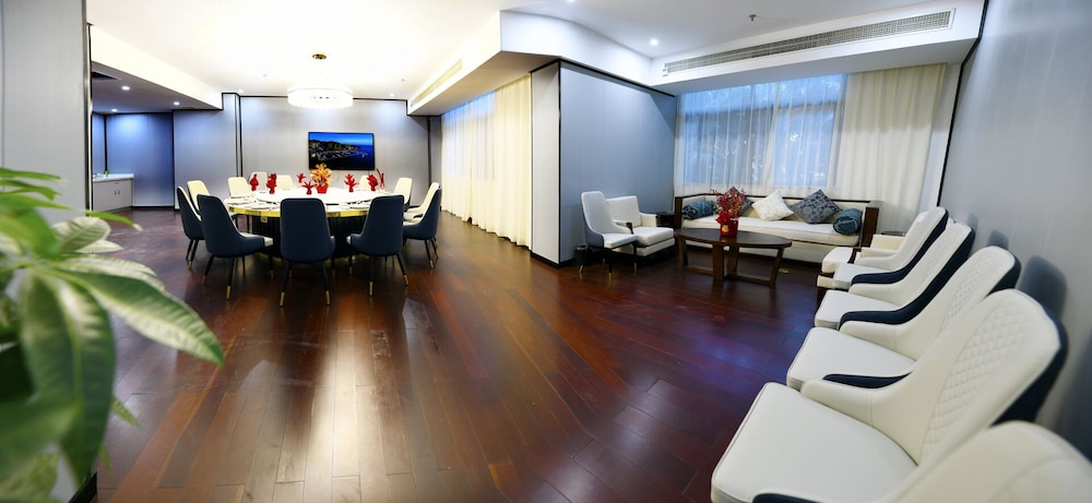 Sanya Serenity Coast Marina Hotel 42/61