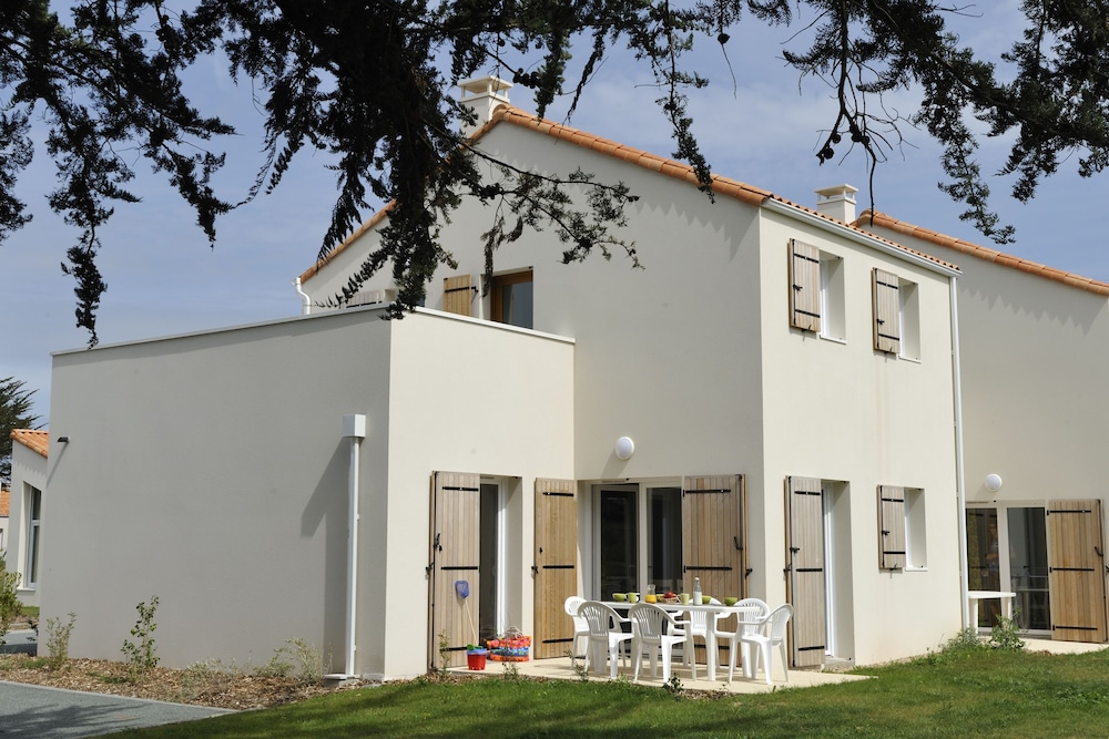 Residence Nemea Les Grands Rochers 1/33