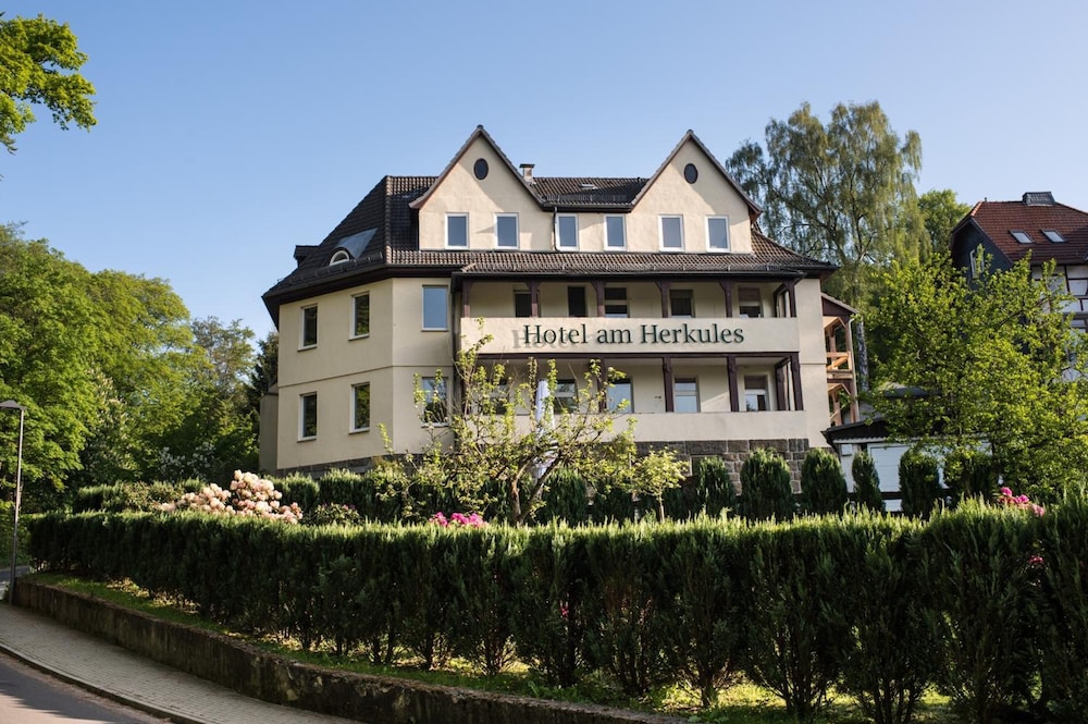 Hotel Am Herkules - Garni 1/49