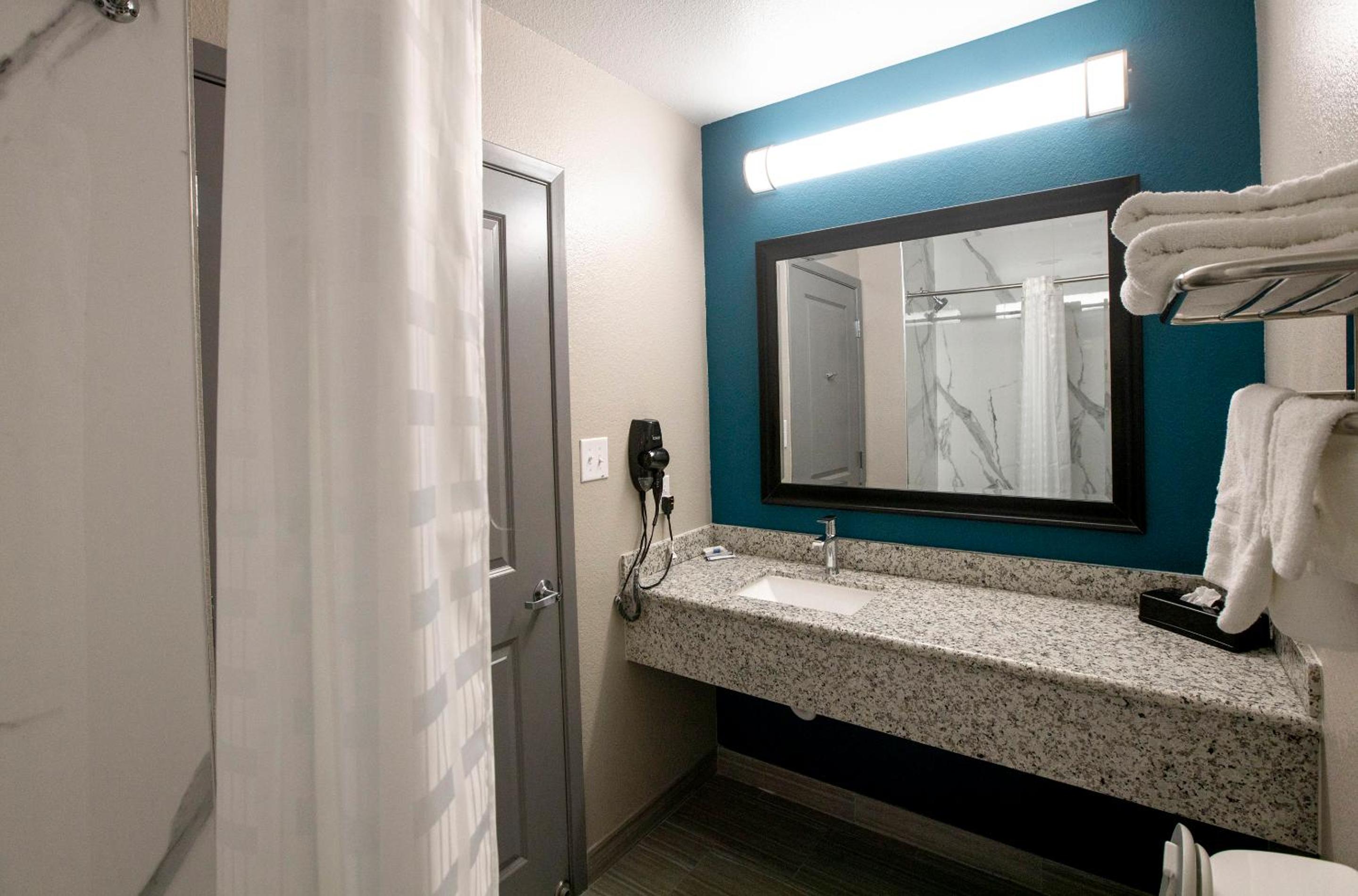 Express Inn Rosenberg 29/29