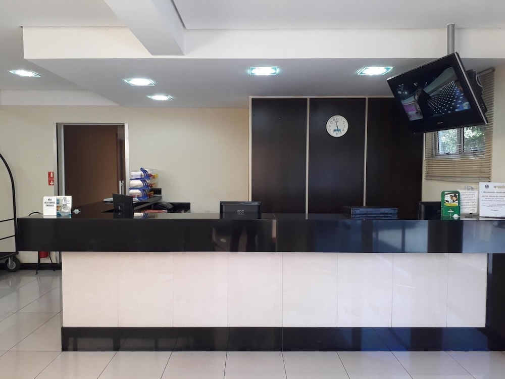 Cristal Palace Inn 10/40