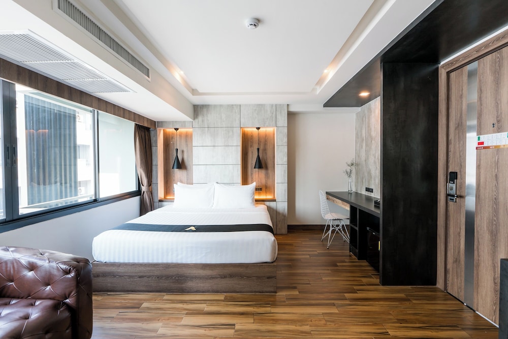 Exclusive, Deluxe, King Bed