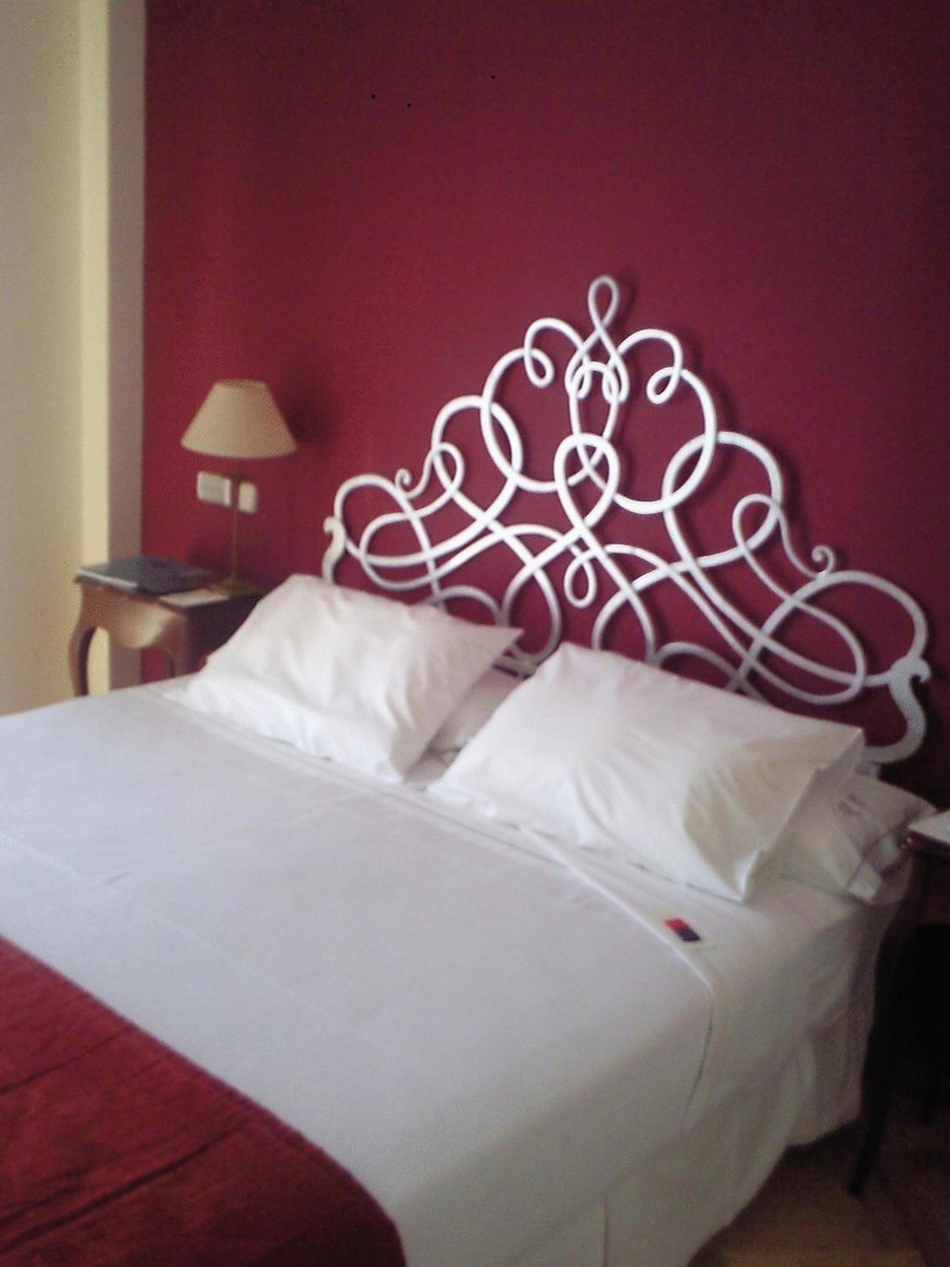Room, Double or Twin Bed