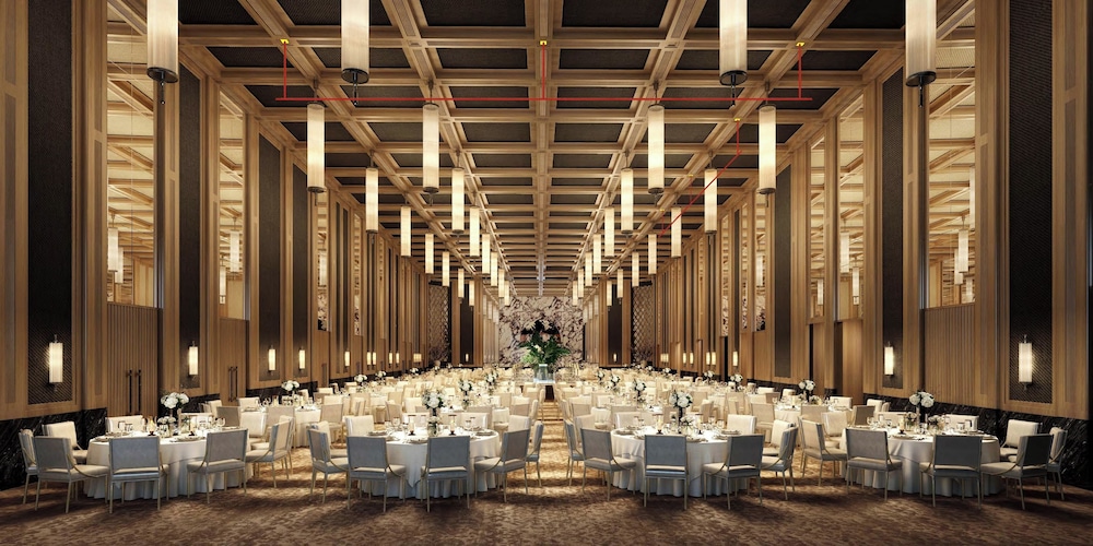 Shangri-La Phnom Penh 36/41