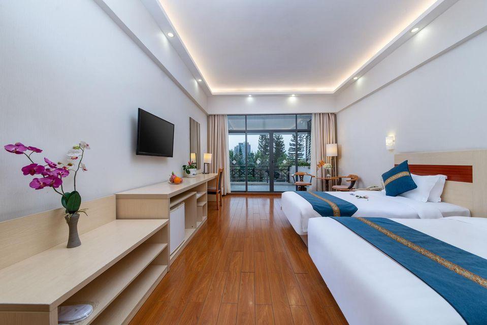 Deluxe, Twin Beds