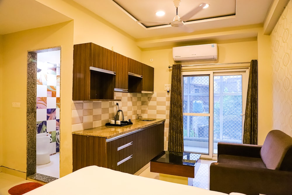 Hotel Shri Radha Nikunj Vrindavan 17/17