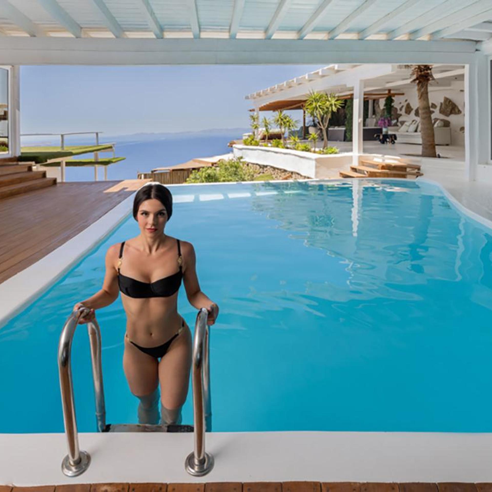 Zinas Villas 24/51
