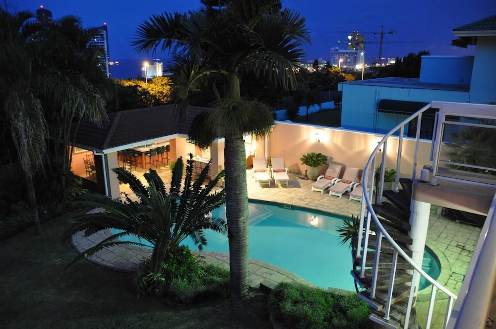 Blue Waves Lodge 35/40