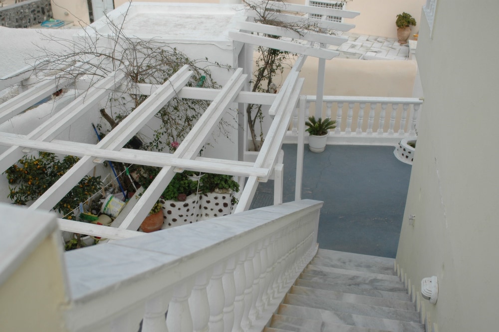 Vinas Place 5/49