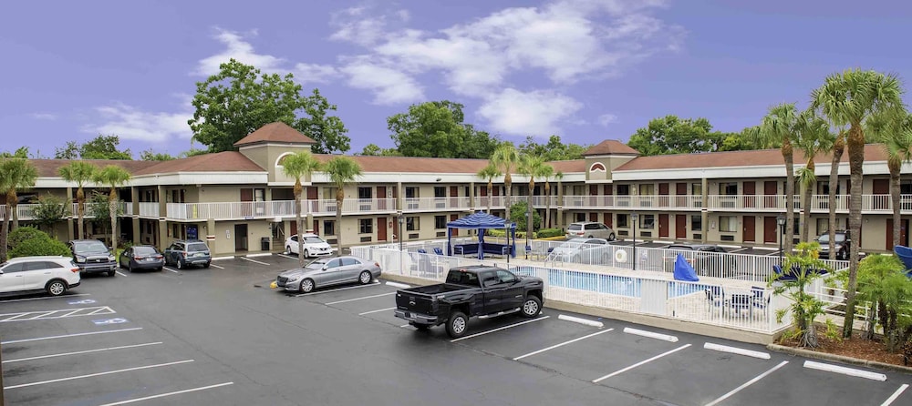 Hotel South Tampa and Suites 9/35