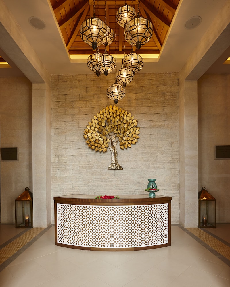 Banyan Tree Tamouda Bay 13/87