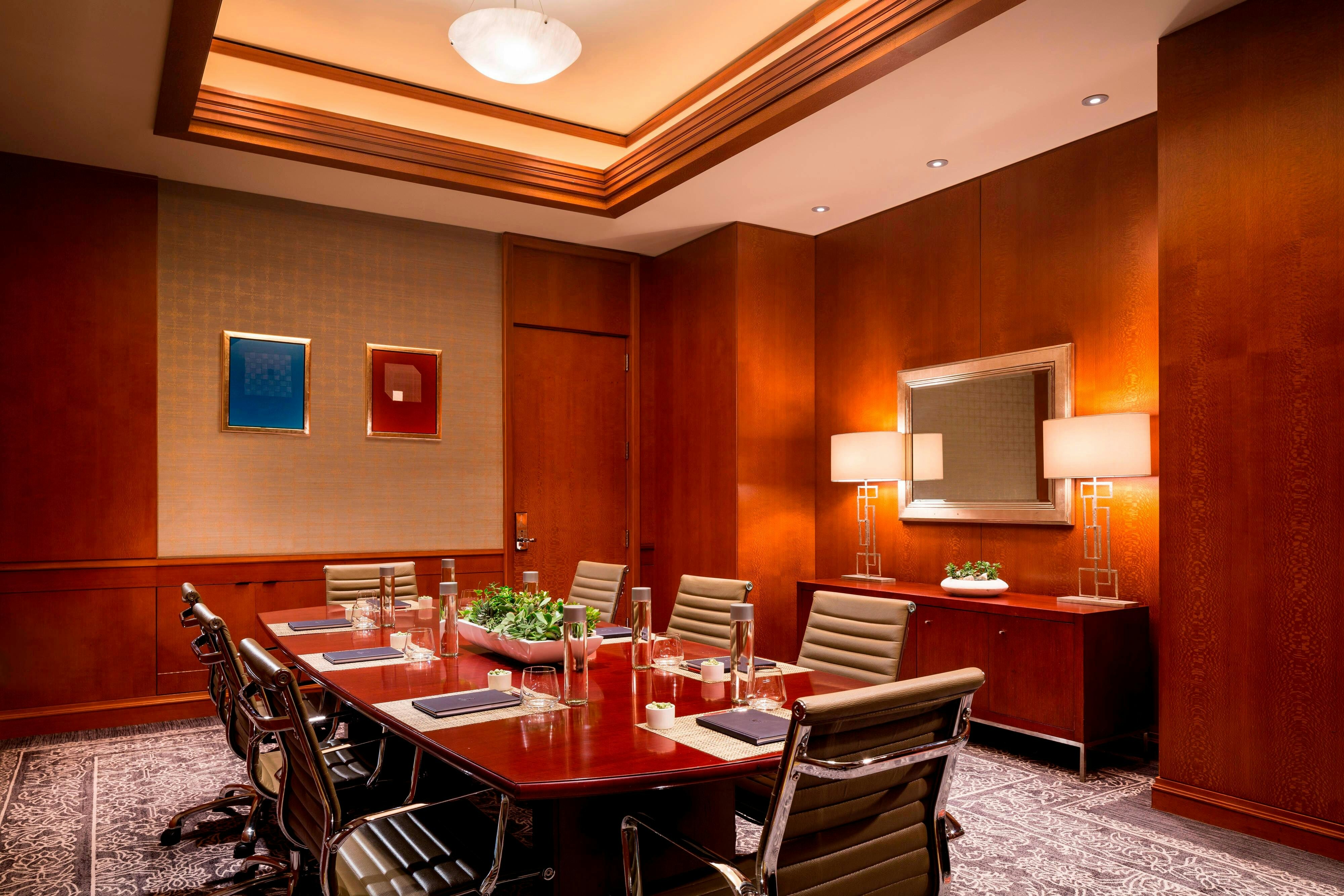 THE RITZ-CARLTON BOSTON 44/48