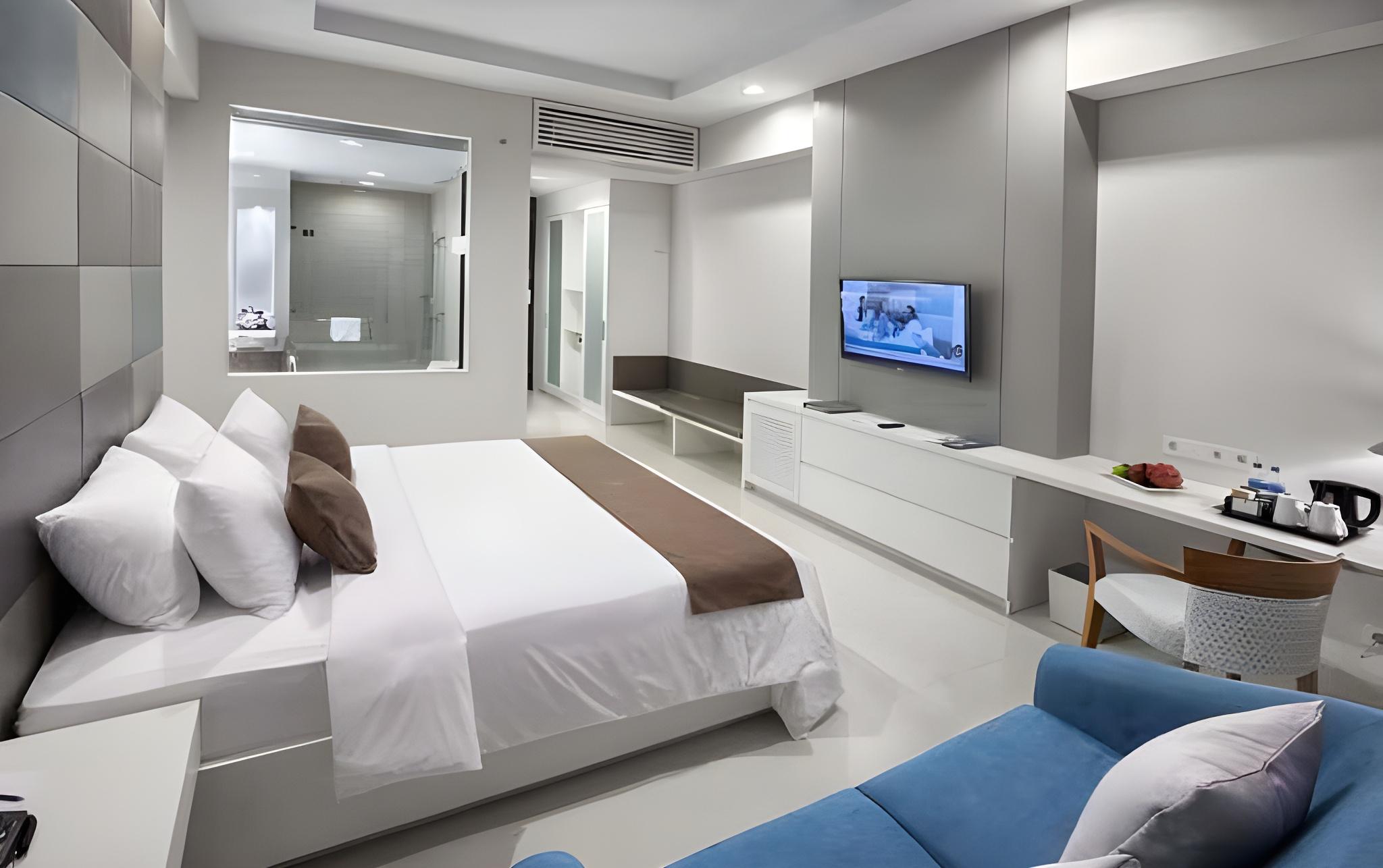 Lagoon, Deluxe, King Bed
