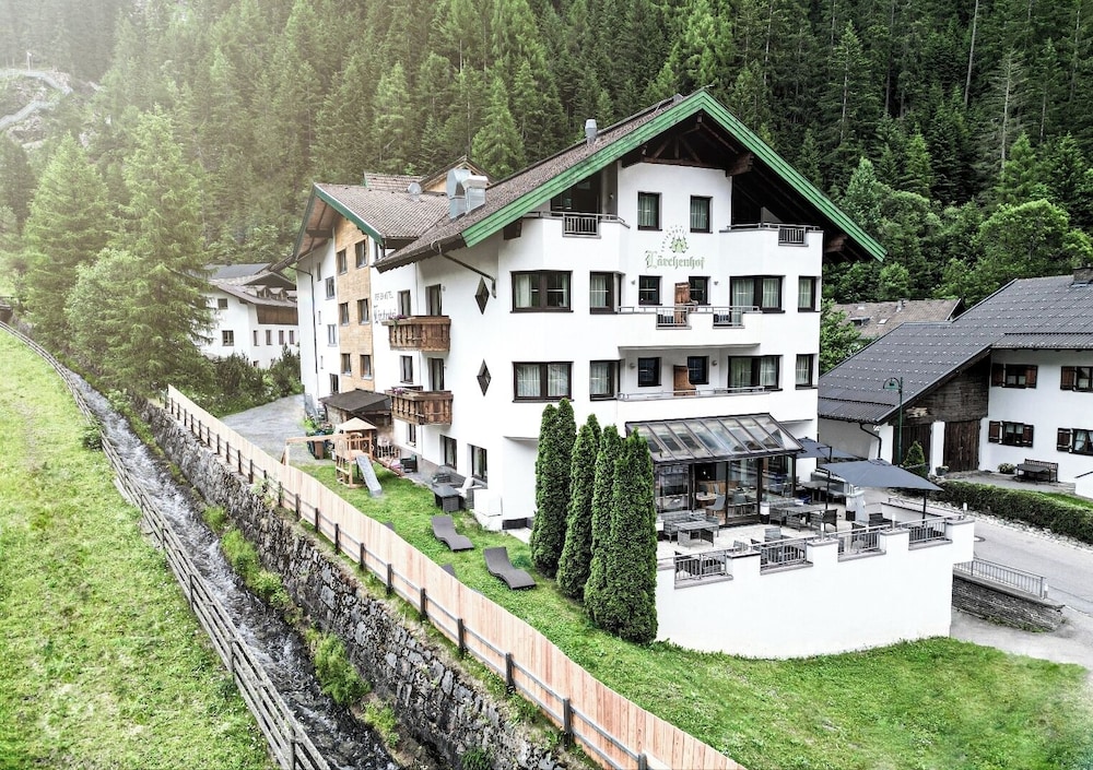 Larchenhof 52/57