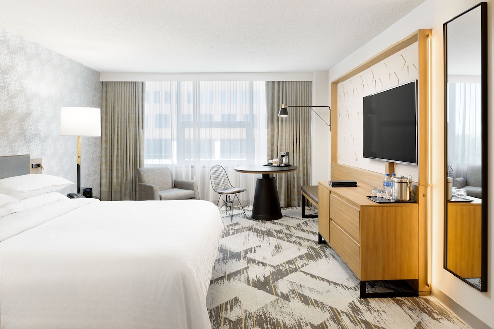Sheraton Cerritos Hotel 12/50