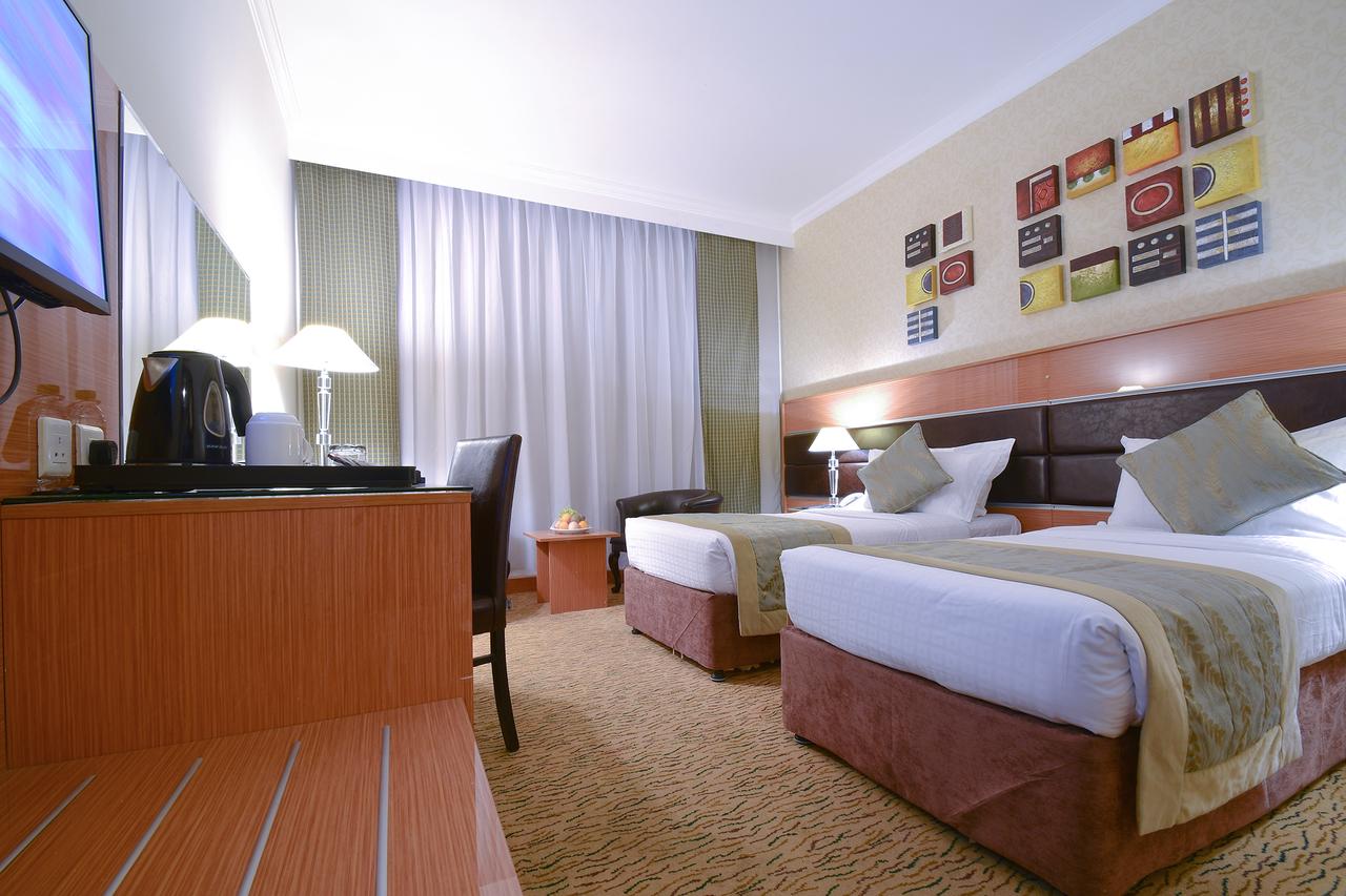 الأنصار جولدن توليب(Al Ansar Golden Tulip) 24/49