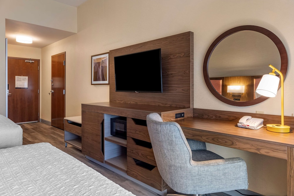 Hampton Inn Norco Corona Eastvale 25/59