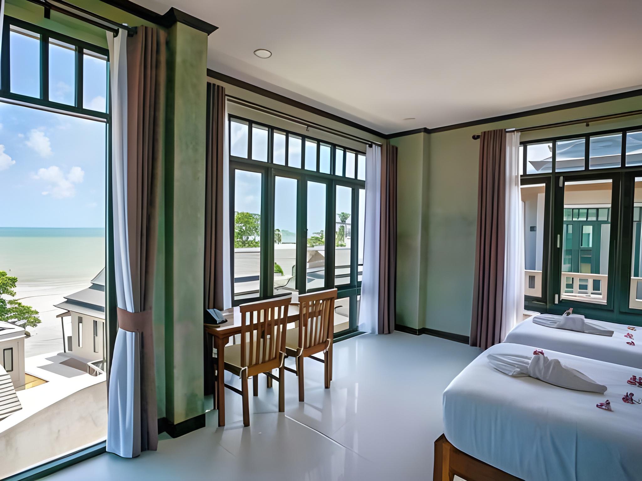 GRAND, VILLA, DOUBLE BED, PRIVATE POOL