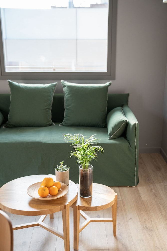 Chroma Fashion Rooms & Apartments 37/48