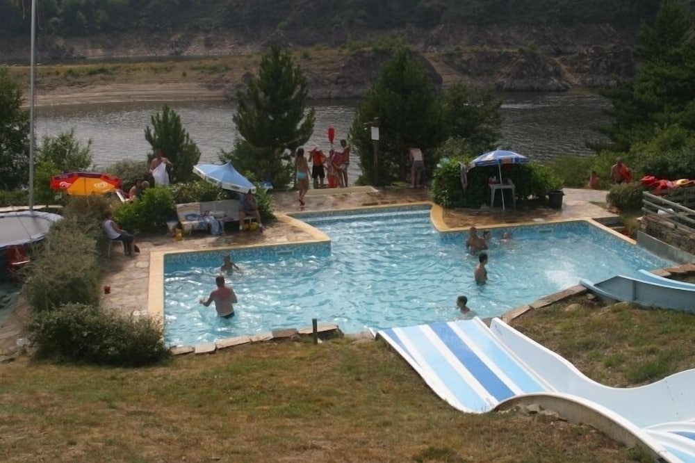 Garabit Hotel 28/29
