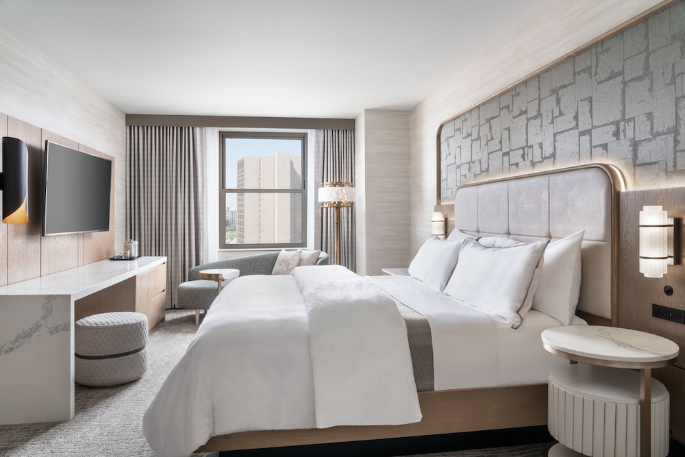 Room at The Westin Book Cadillac Detroit, DETROIT - MI