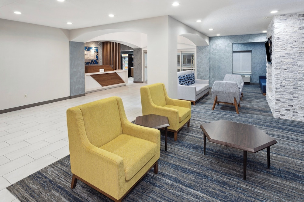 Holiday Inn Express Hotel Suites Pekin Peoria Area 46/62