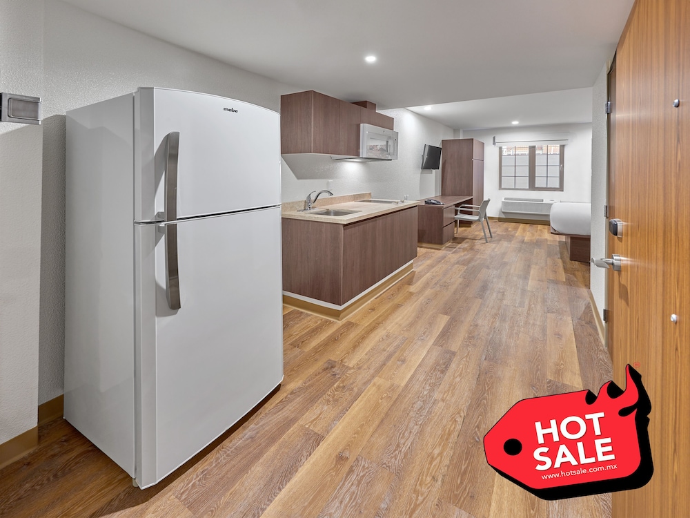 Extended Suites Tijuana Macroplaza 9/42
