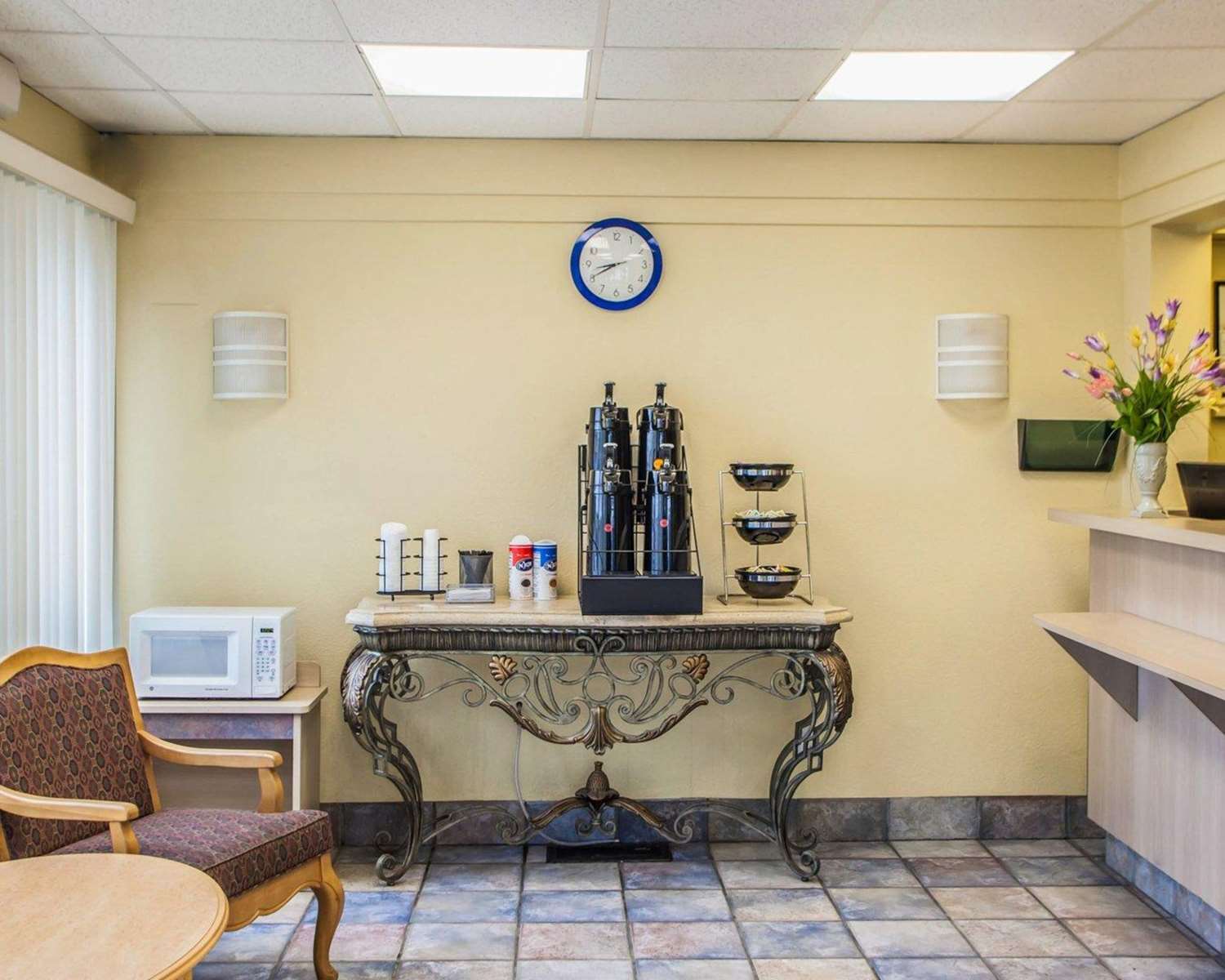 Relax Inn Saint Charles 8/21
