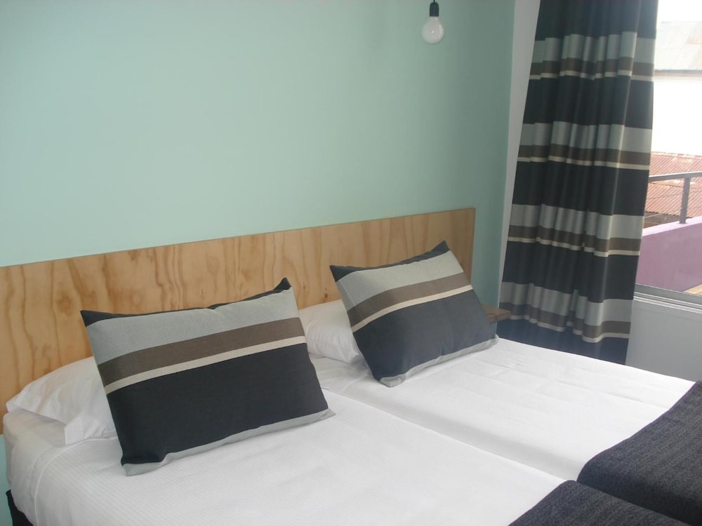 Ultramar Hotel 13/30