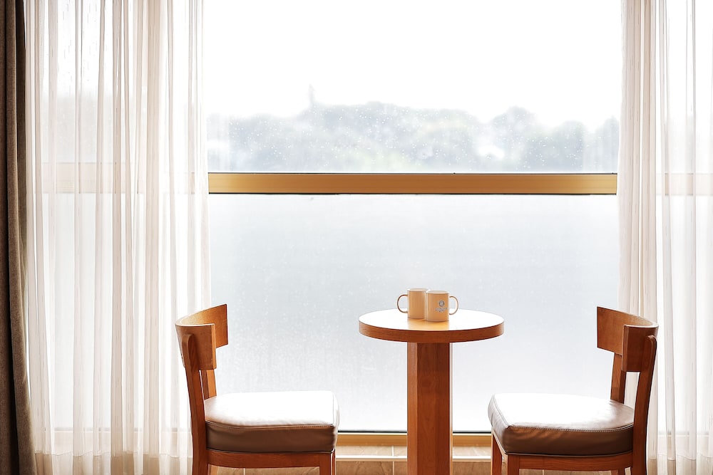 Shin Shin Hotel Jeju City 56/60