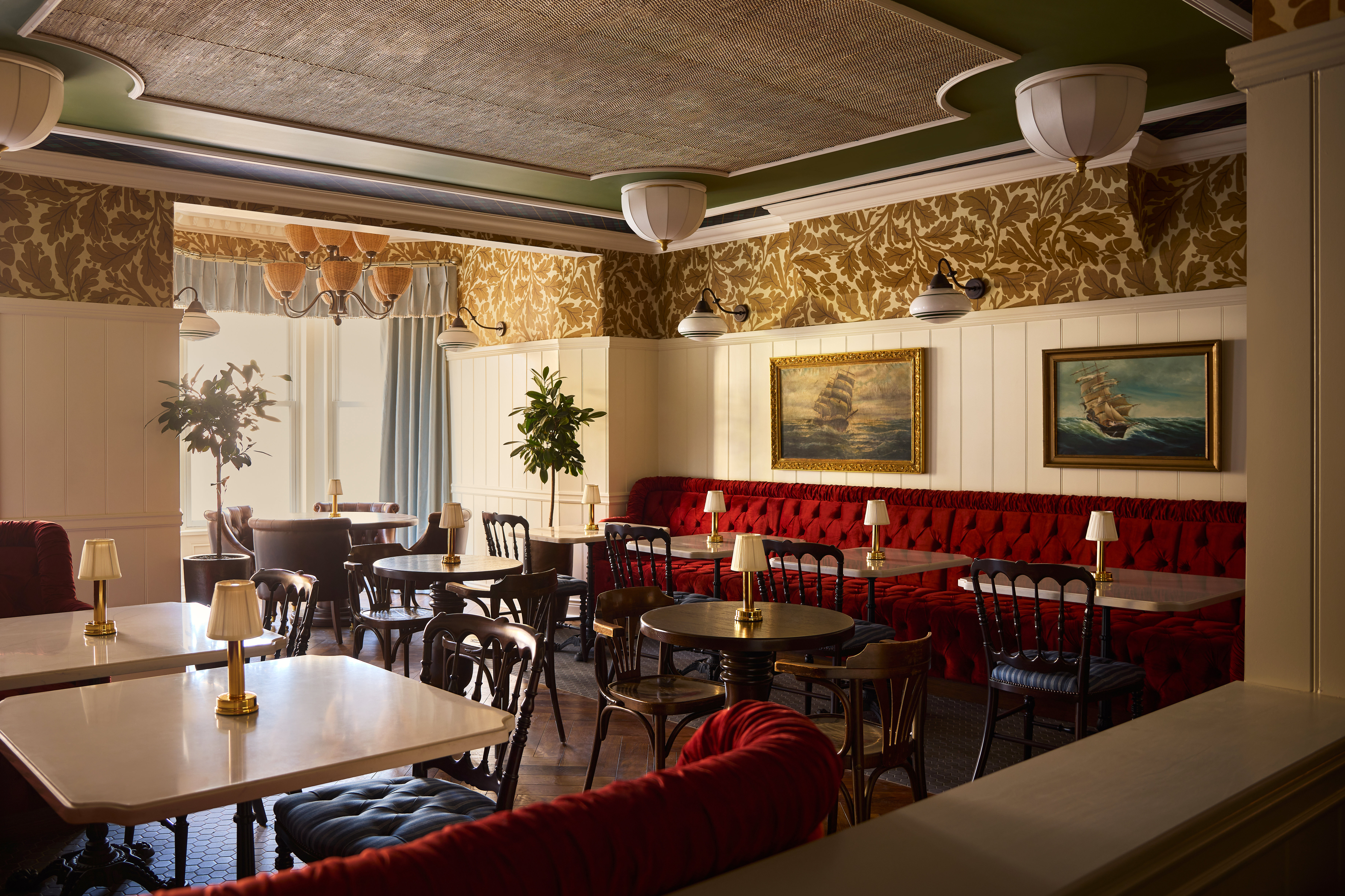 Portrush Adelphi 54/58