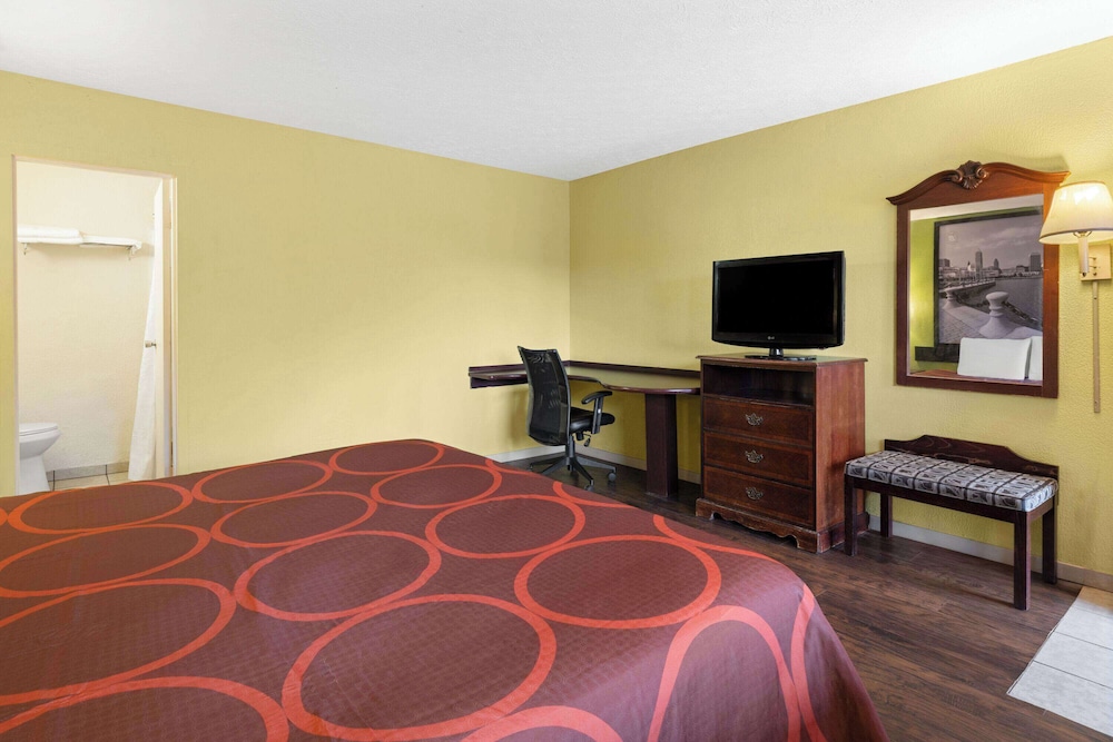 Super 8 by Wyndham Youngstown/Girard 23/26