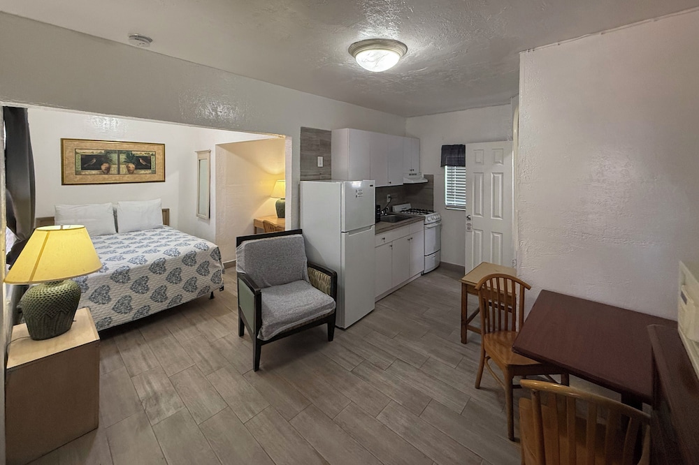 Richard s Motel Extended Stay 27/50