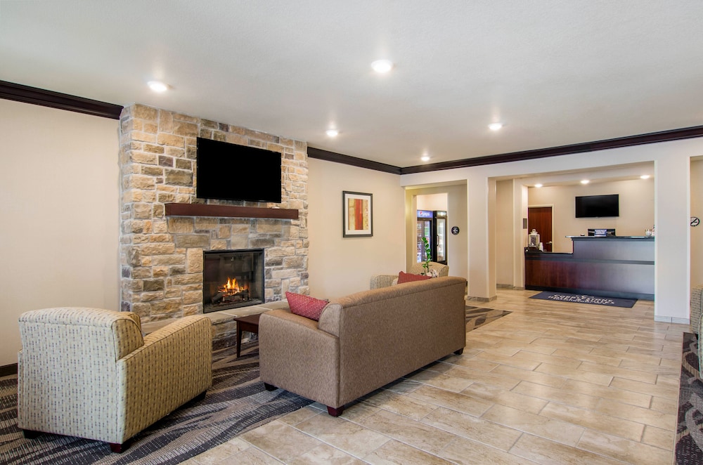 Cobblestone Hotel and Suites Torrington 23/37
