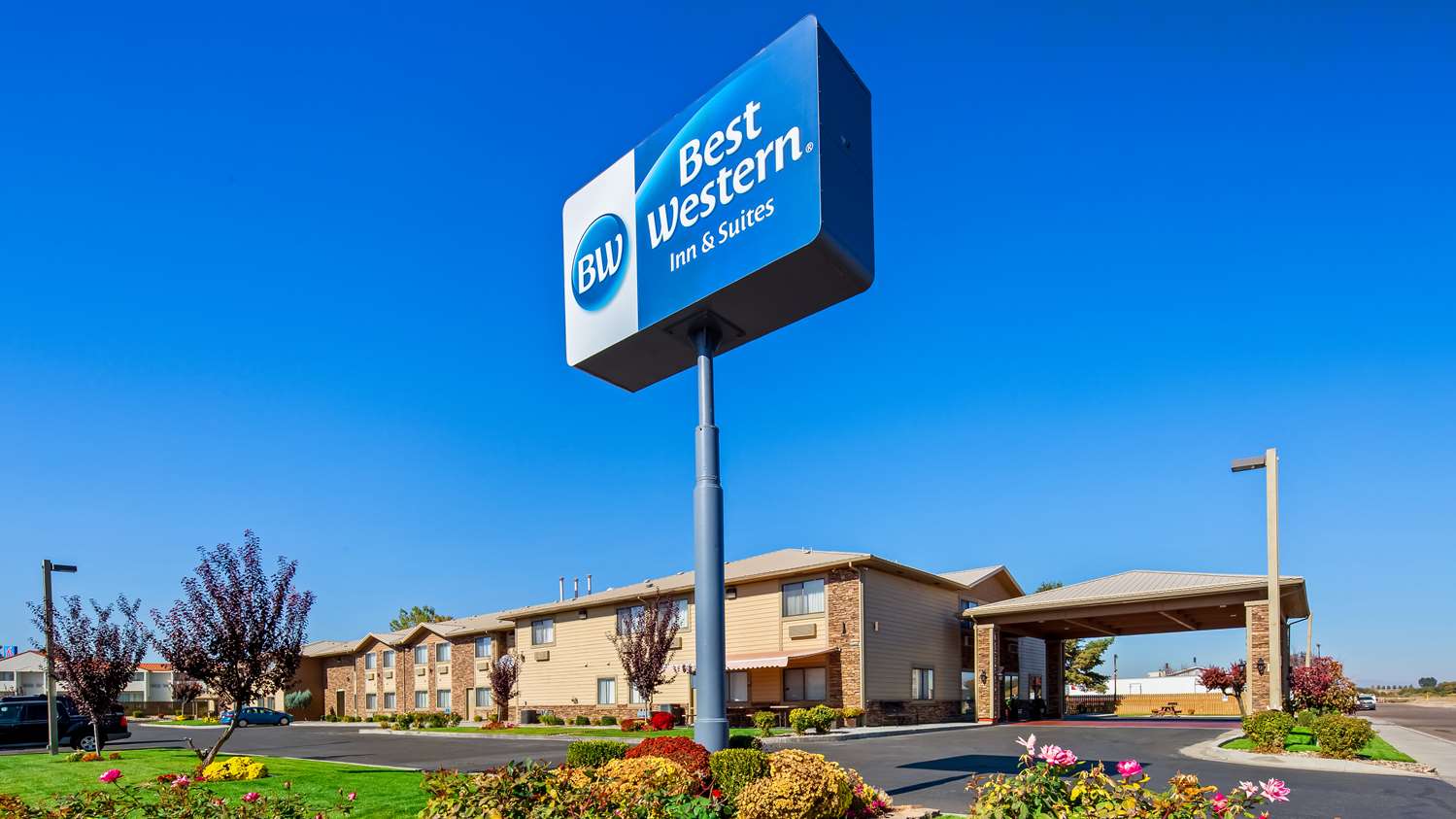 Best Western Inn & Suites Ontario 2/33