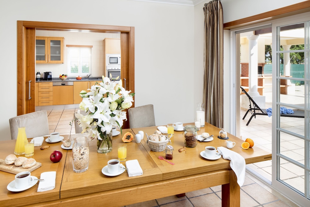 Praia Del Rey Golf And Beach Resort - The Village 36/50