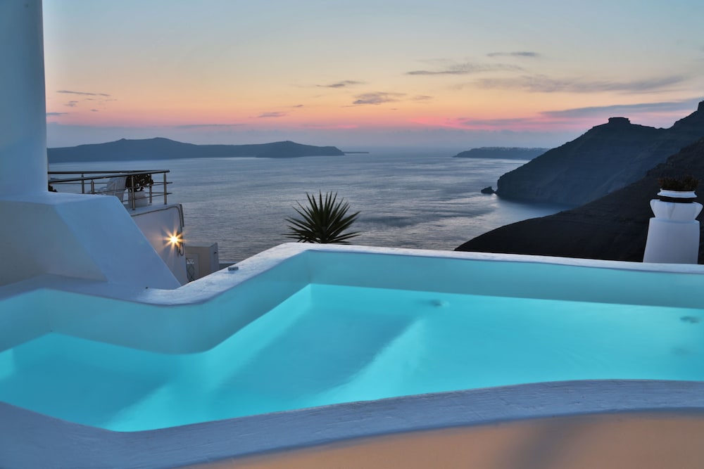 Trieris Villas And Suites 29/50