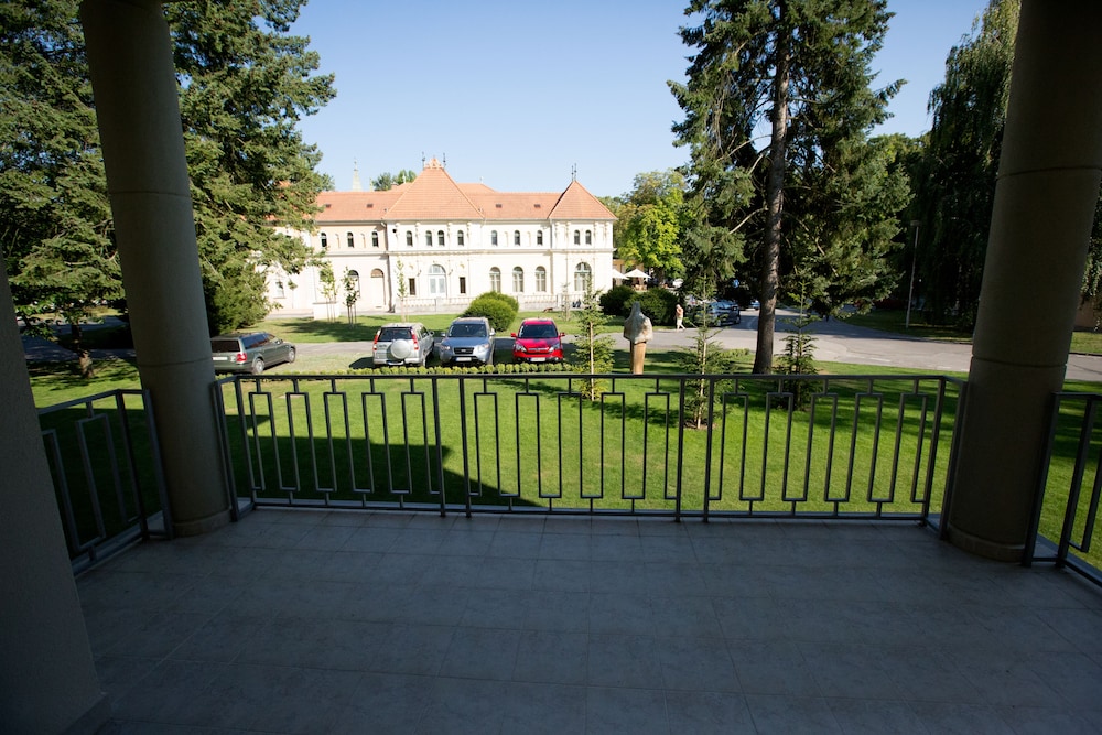 Park Avenue Piestany 58/68
