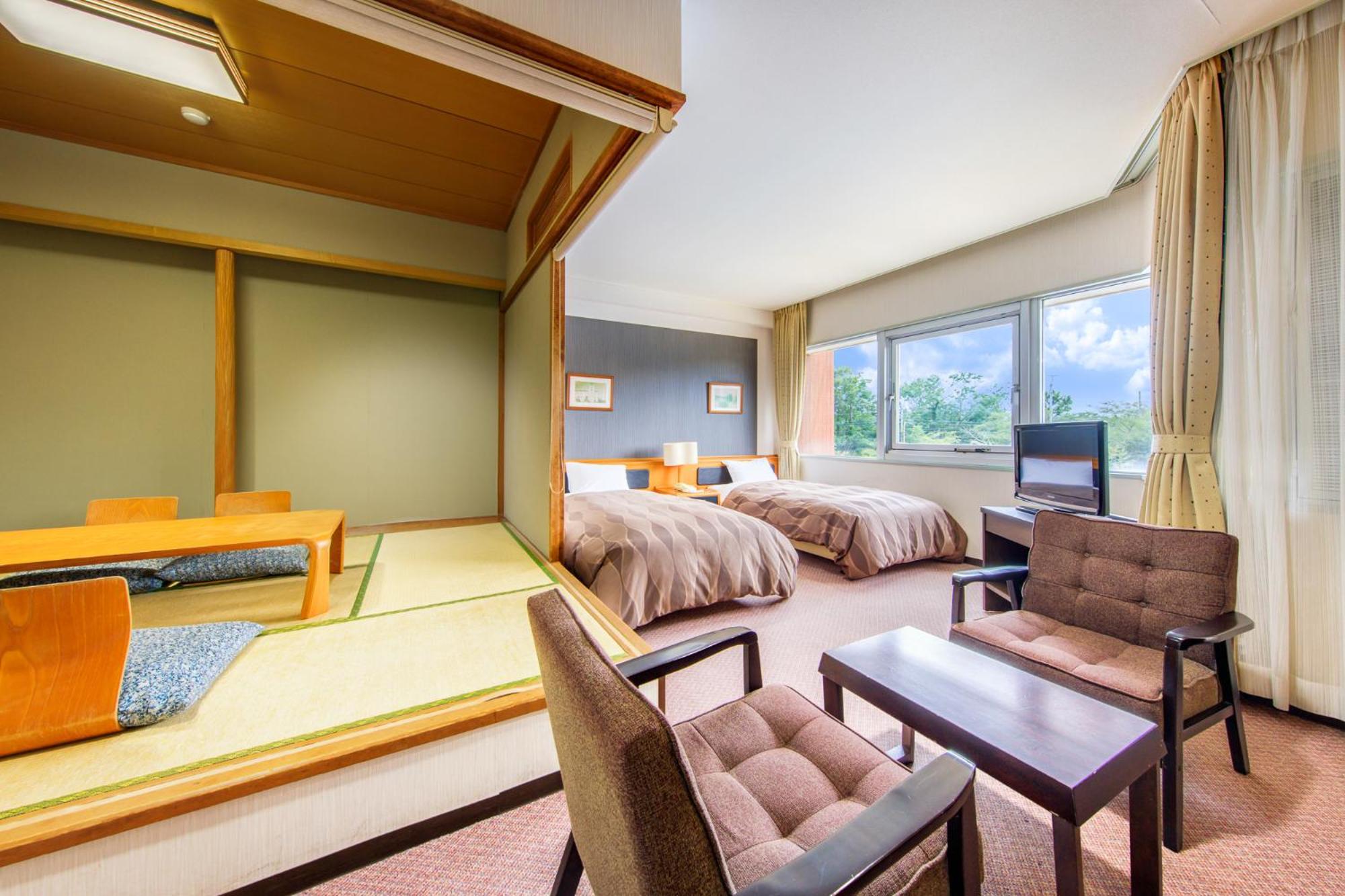Hotel Wainery - Hill 8/22