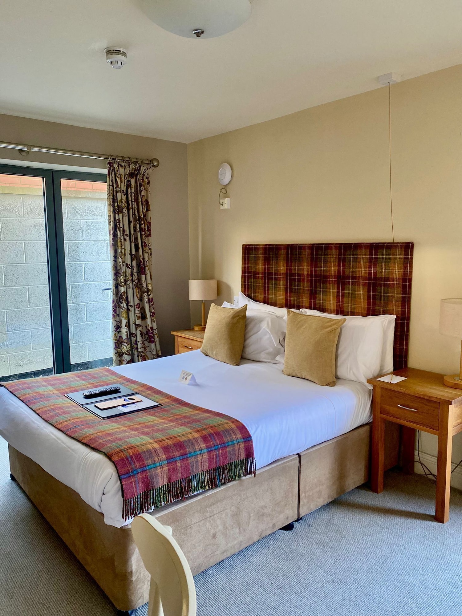 ROOM, DOUBLE BED, PRIVATE BATHROOM, ACCESSIBLE