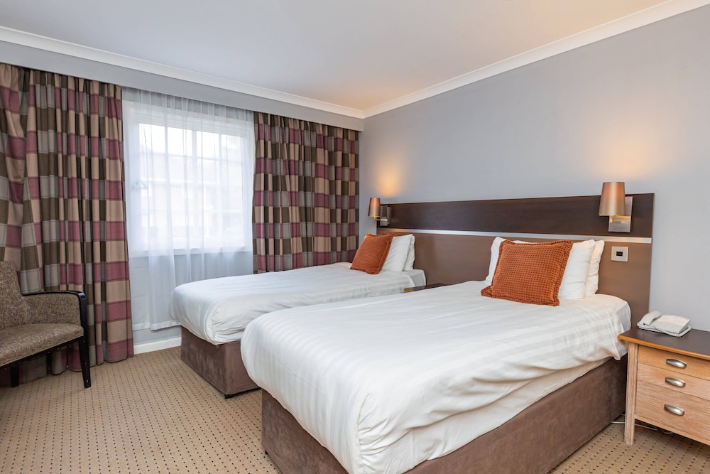 Mercure Tunbridge Wells 13/75