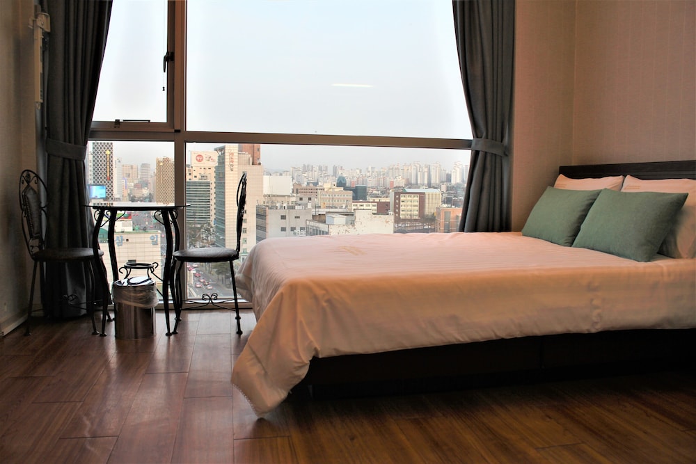 Myeongdong Merlin Hotel 27/65