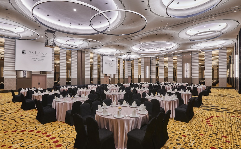 Pullman Kuala Lumpur City Centre Hotel and Residences 73/75