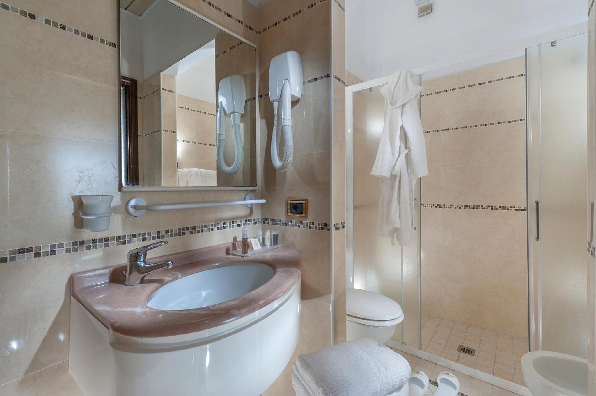 Gambrinus Tower Resort Hotel 50/53