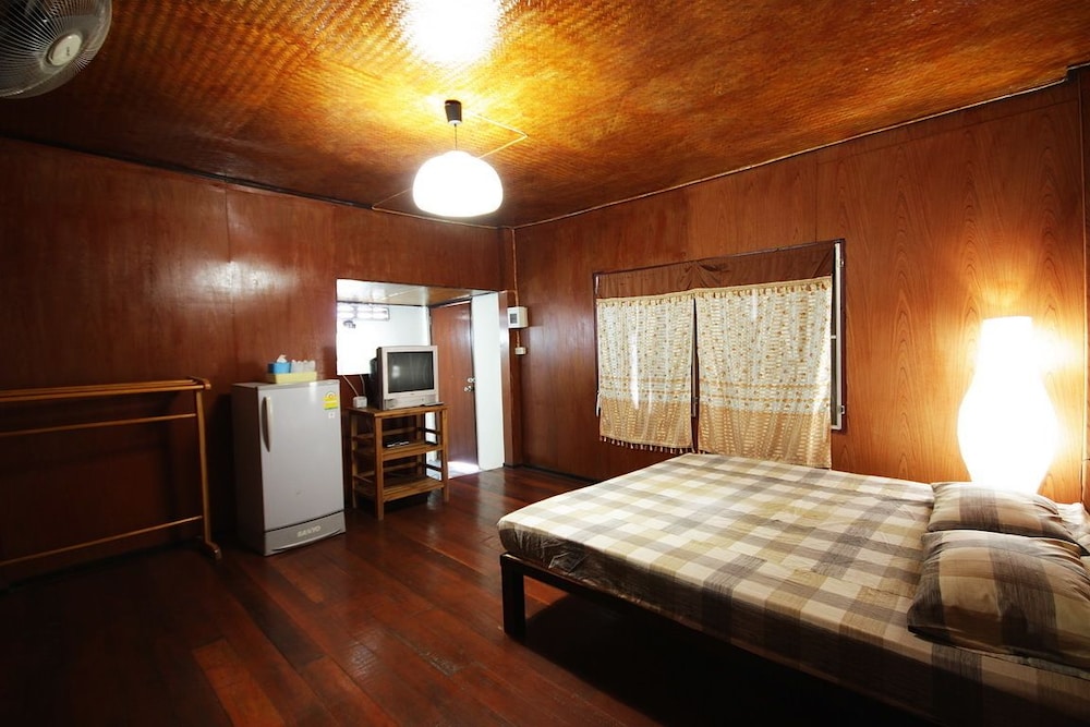 Bungalow, Double Bed, with Fan
