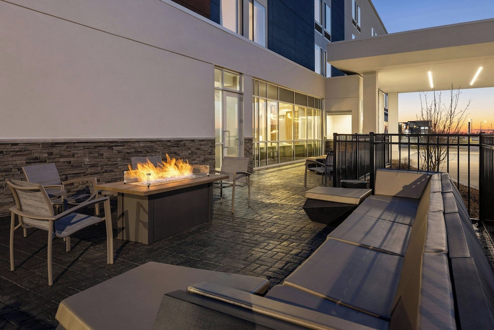 SpringHill Suites by Marriott Bettendorf 19/35