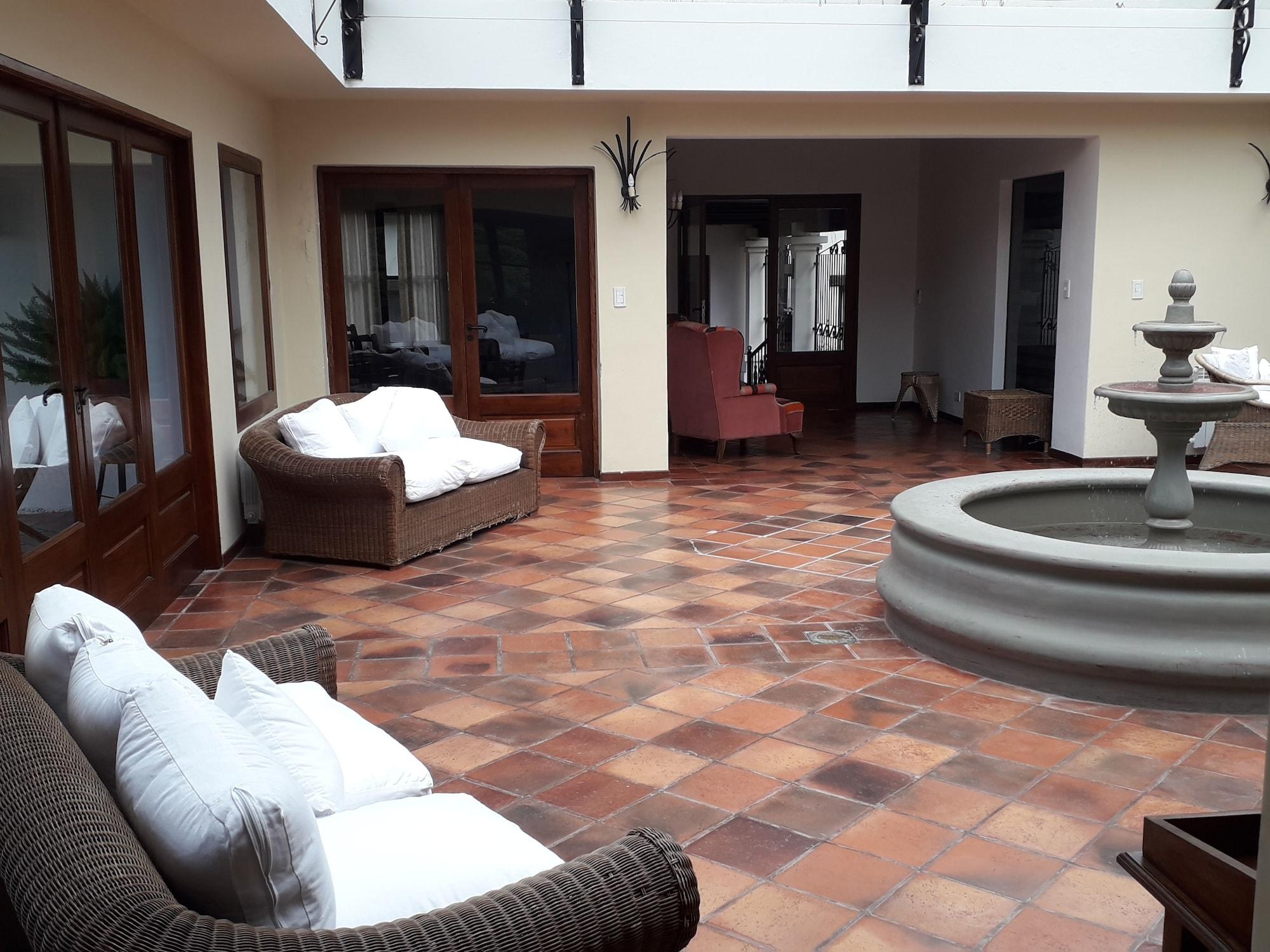 Hotel Torrontes 23/50