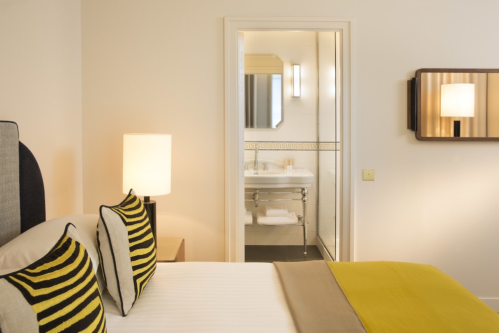 Le Tsuba Hotel 46/52